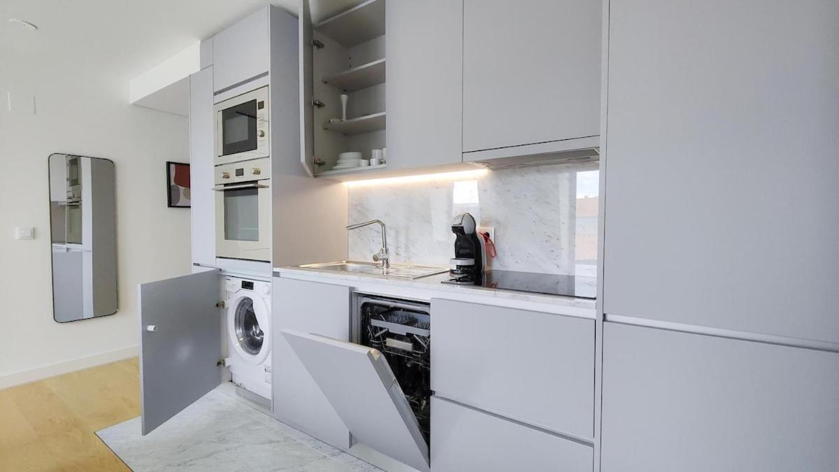 Amazing Stylish W Ac Balcony Elevator Apartamento Lisboa