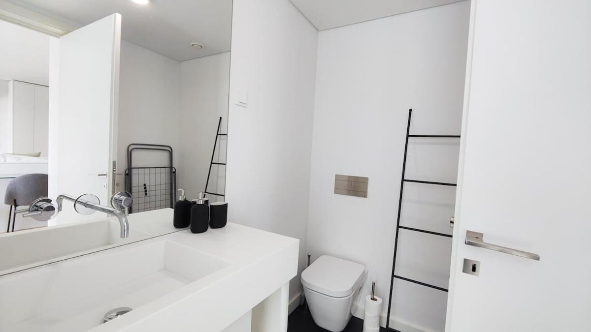 Amazing Stylish W Ac Balcony Elevator Apartamento *